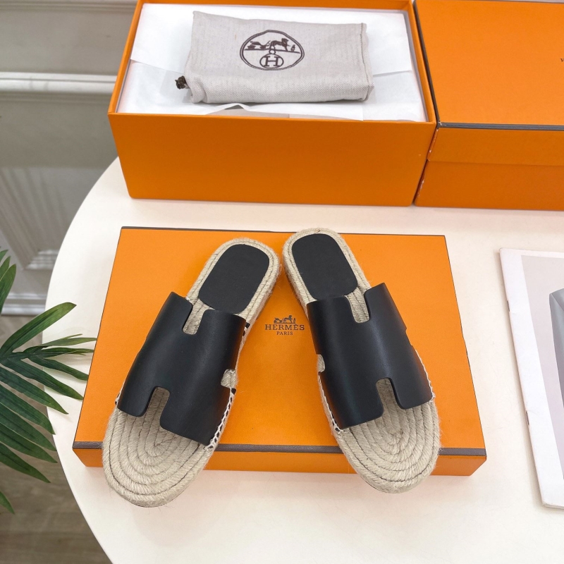 H**mes slippers
